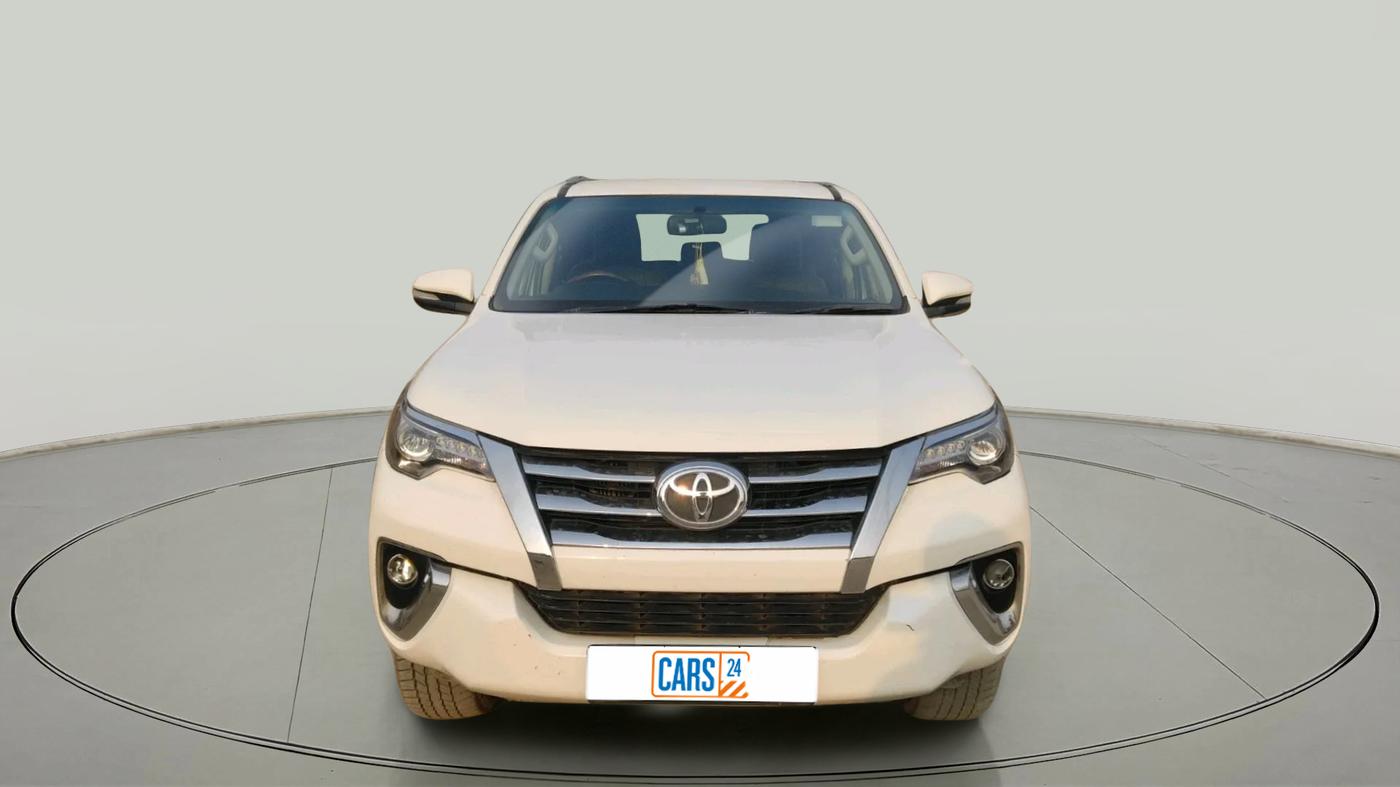 2017 Toyota Fortuner 2.8 4X4 MT, Diesel, Manual, 90,516 km, exterior