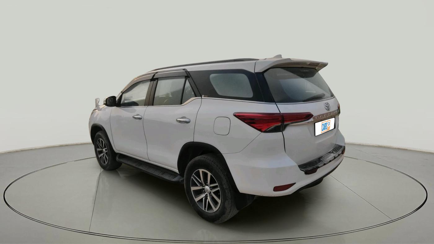 2017 Toyota Fortuner 2.8 4X4 MT, Diesel, Manual, 90,516 km, exterior