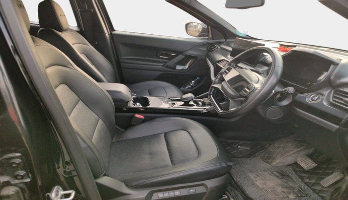 2024 Tata Harrier FEARLESS DARK EDITION AT, Diesel, Automatic, 44,993 km, interior