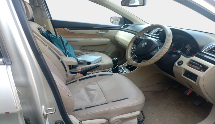 2015 Maruti Ciaz ZXI, Petrol, Manual, 1,26,289 km, interior