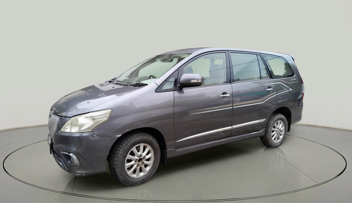 2014 Toyota Innova 2.5 ZX 7 STR, Diesel, Manual, 1,51,495 km, exterior
