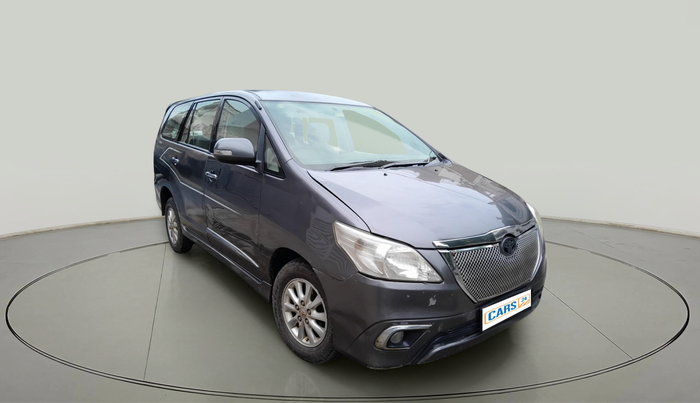 2014 Toyota Innova 2.5 ZX 7 STR, Diesel, Manual, 1,51,495 km, exterior