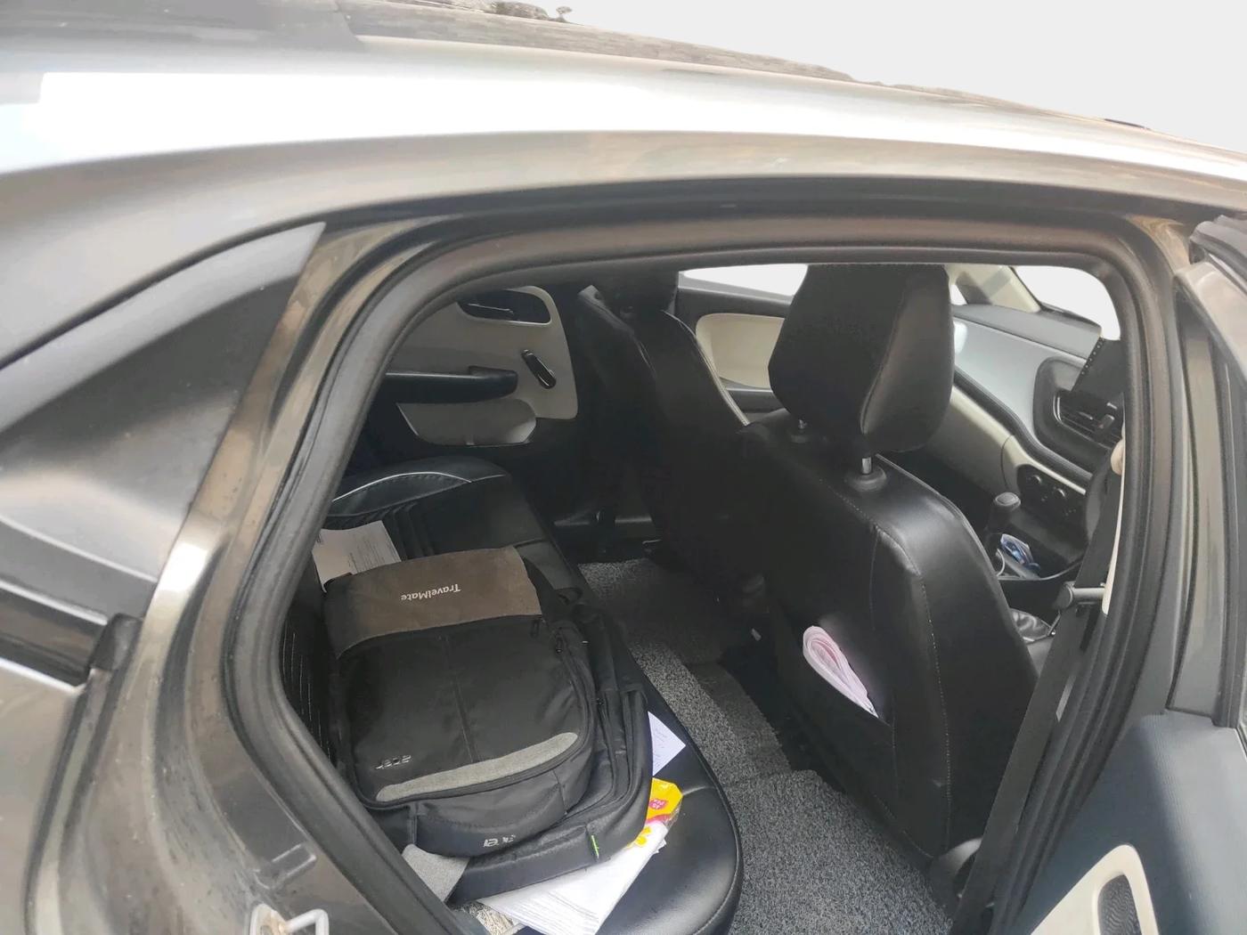 2022 Tata ALTROZ XE PETROL, Petrol, Manual, 15,084 km, interior