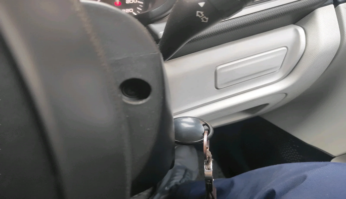 2022 Tata ALTROZ XE PETROL, Petrol, Manual, 15,084 km, interior