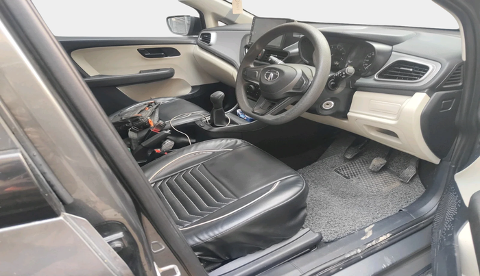 2022 Tata ALTROZ XE PETROL, Petrol, Manual, 15,084 km, interior