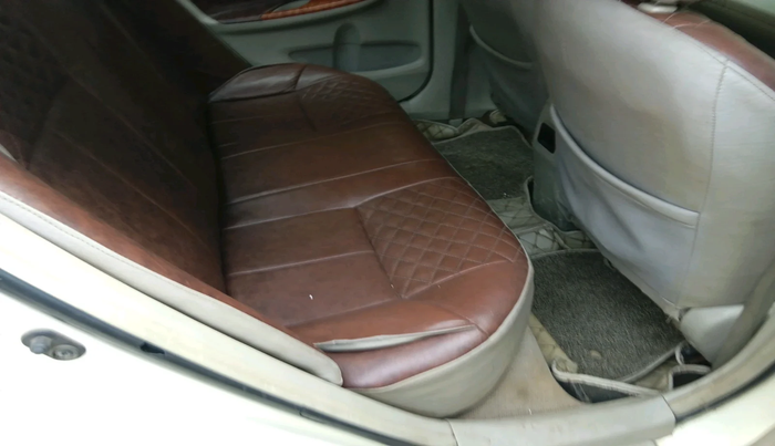 2011 Toyota Corolla Altis G DIESEL, Diesel, Manual, 1,70,000 km, interior