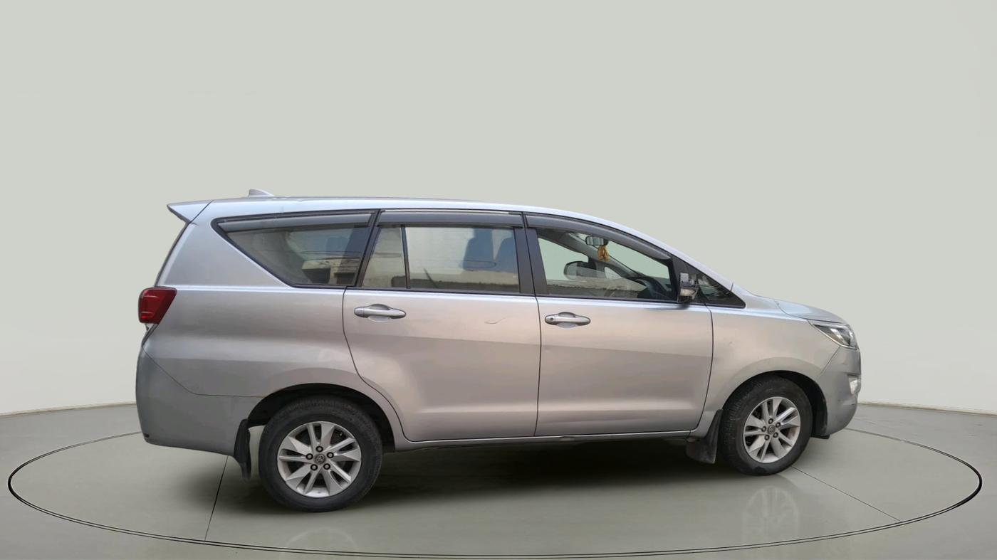 2016 Toyota Innova Crysta 2.4 GX 8 STR, Diesel, Manual, 1,74,097 km, exterior