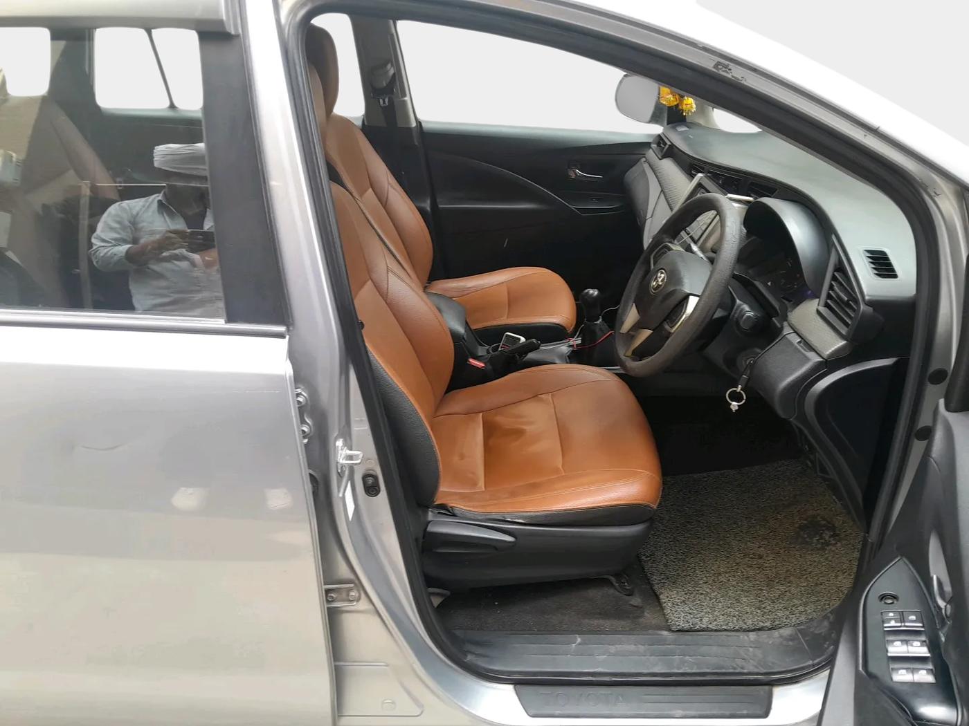 2016 Toyota Innova Crysta 2.4 GX 8 STR, Diesel, Manual, 1,74,097 km, interior