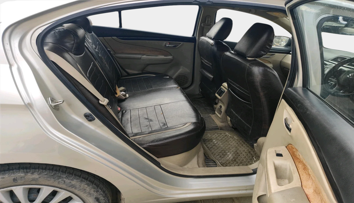 2018 Maruti Ciaz DELTA DIESEL 1.3, Diesel, Manual, 74,303 km, interior