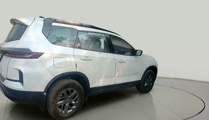 2024 Tata Safari PURE PLUS S AT, Diesel, Automatic, 28,196 km, exterior