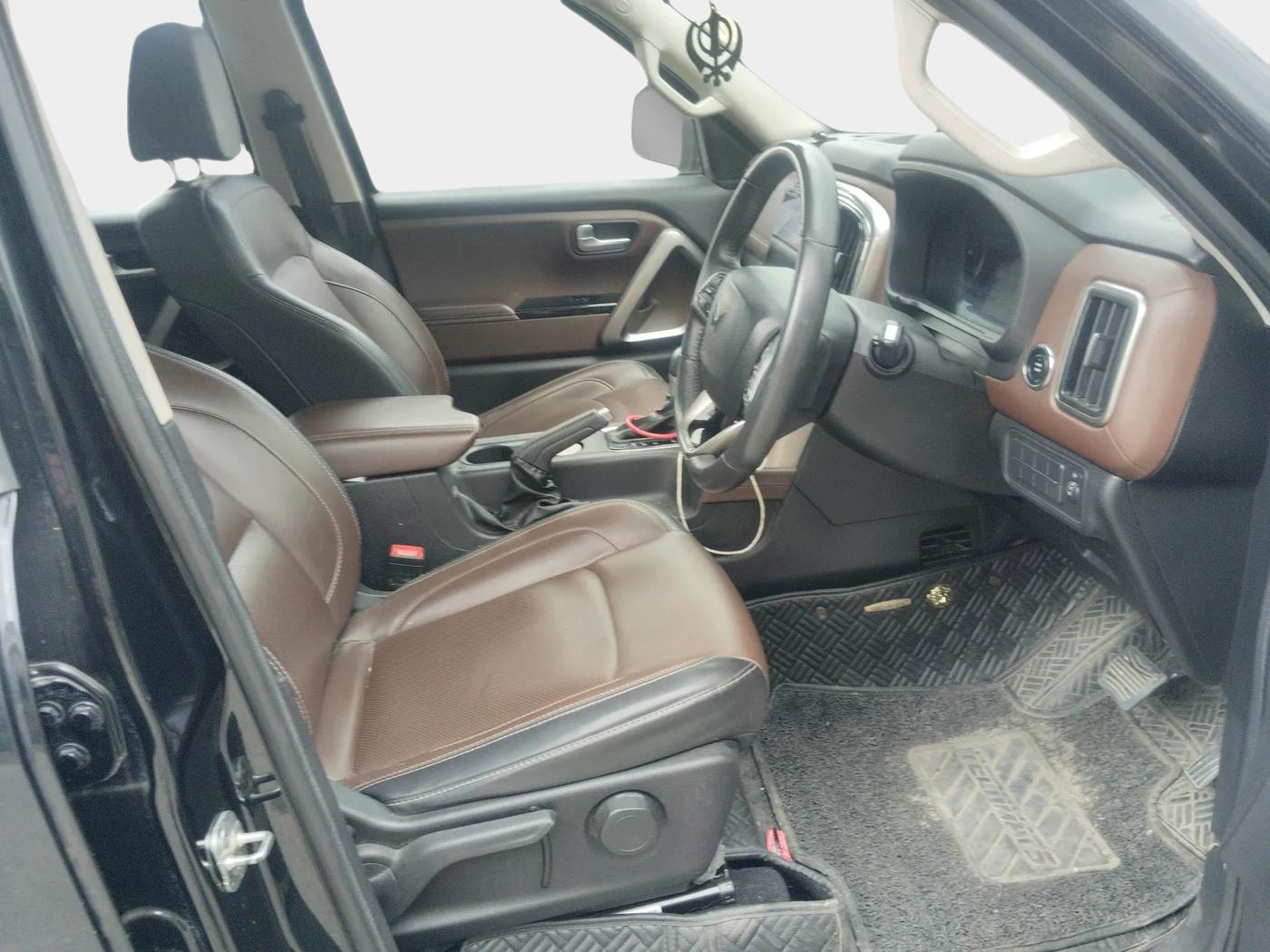 2023 Mahindra SCORPIO-N Z8 DIESEL AT 2WD 7 STR, Diesel, Automatic, 57,320 km, interior
