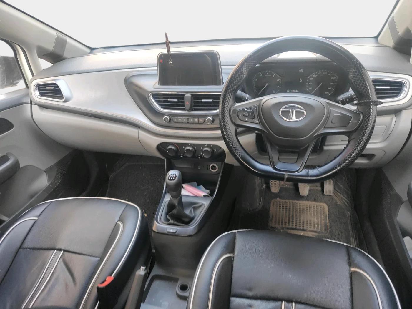 2020 Tata ALTROZ XM PLUS PETROL, Petrol, Manual, 68,650 km, interior