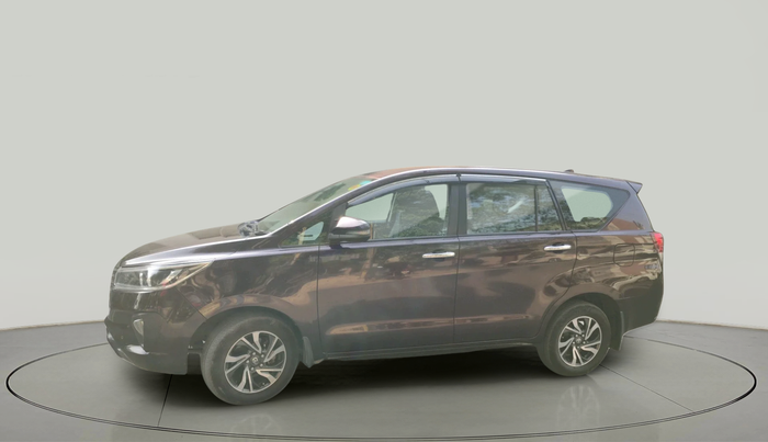 2022 Toyota Innova Crysta 2.7 VX 7 STR, Petrol, Manual, 1,43,102 km, exterior