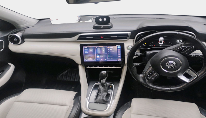 2021 MG ASTOR SAVVY 1.5 CVT, Petrol, Automatic, 25,915 km, interior