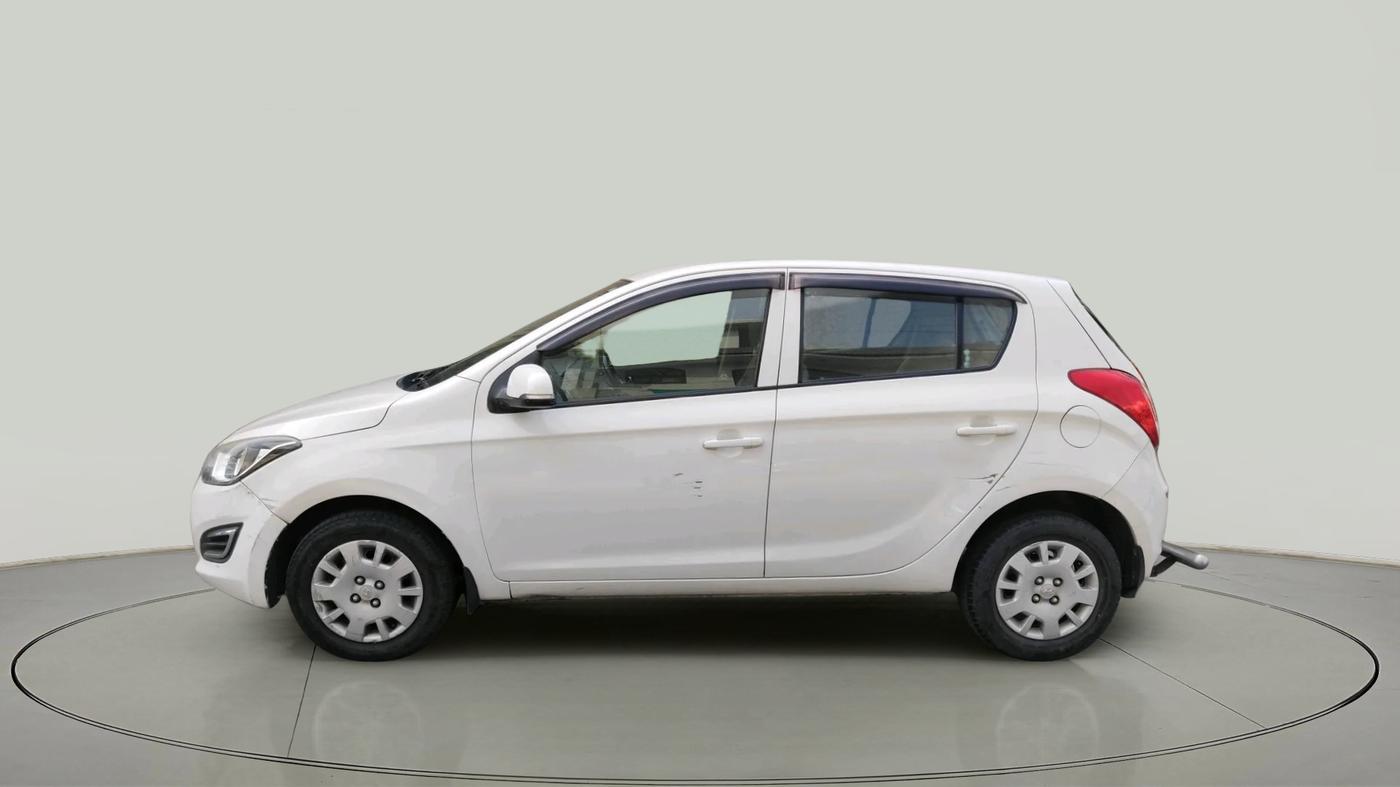 2013 Hyundai i20 MAGNA (O) 1.4 CRDI, Diesel, Manual, 1,10,661 km, exterior
