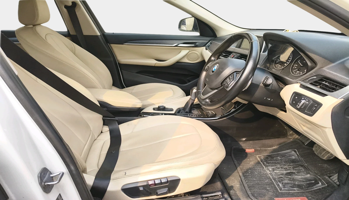 2017 BMW X1 xDrive20d xLine, Diesel, Automatic, 61,741 km, interior