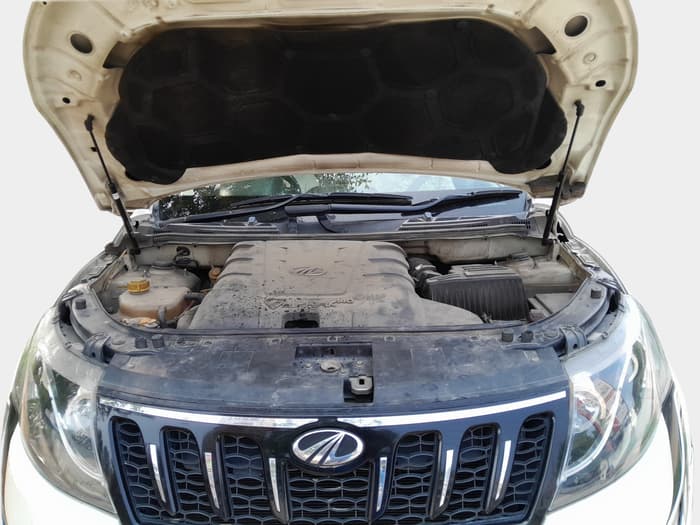 2016 Mahindra XUV500 W10, Diesel, Manual, 1,52,000 km, exterior