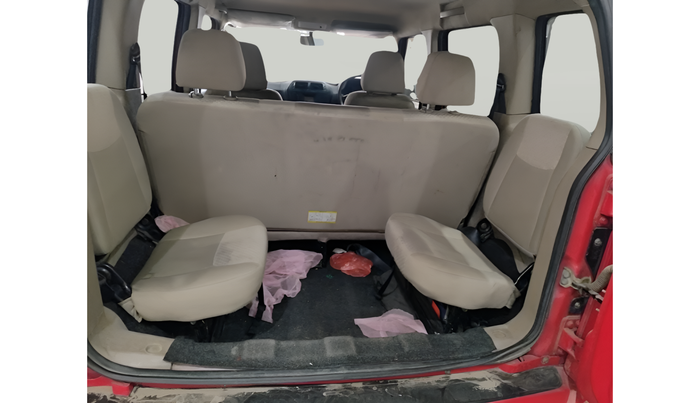 2019 Mahindra TUV300 T6 PLUS, Diesel, Manual, 96,722 km, interior