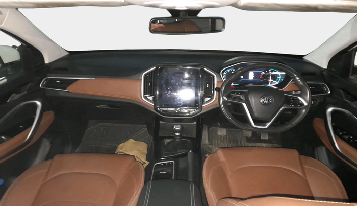 2022 MG HECTOR PLUS SHARP 2.0 DIESEL TURBO MT 6-STR, Diesel, Manual, 37,991 km, interior