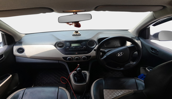 2015 Hyundai Grand i10 MAGNA 1.1 CRDI, Diesel, Manual, 1,56,653 km, interior