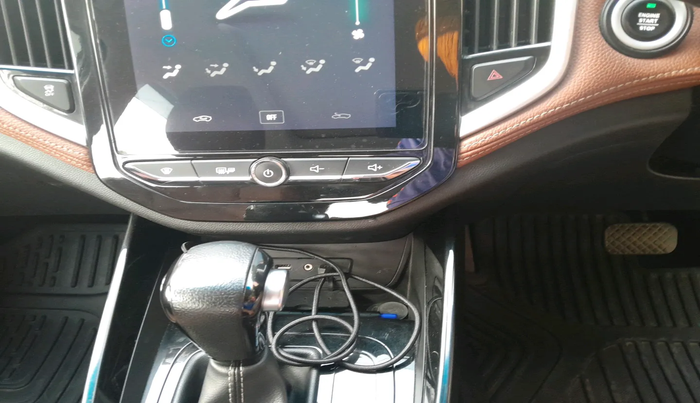 2020 MG HECTOR PLUS SHARP 1.5 PETROL TURBO DCT 6-STR, Petrol, Automatic, 55,455 km, interior