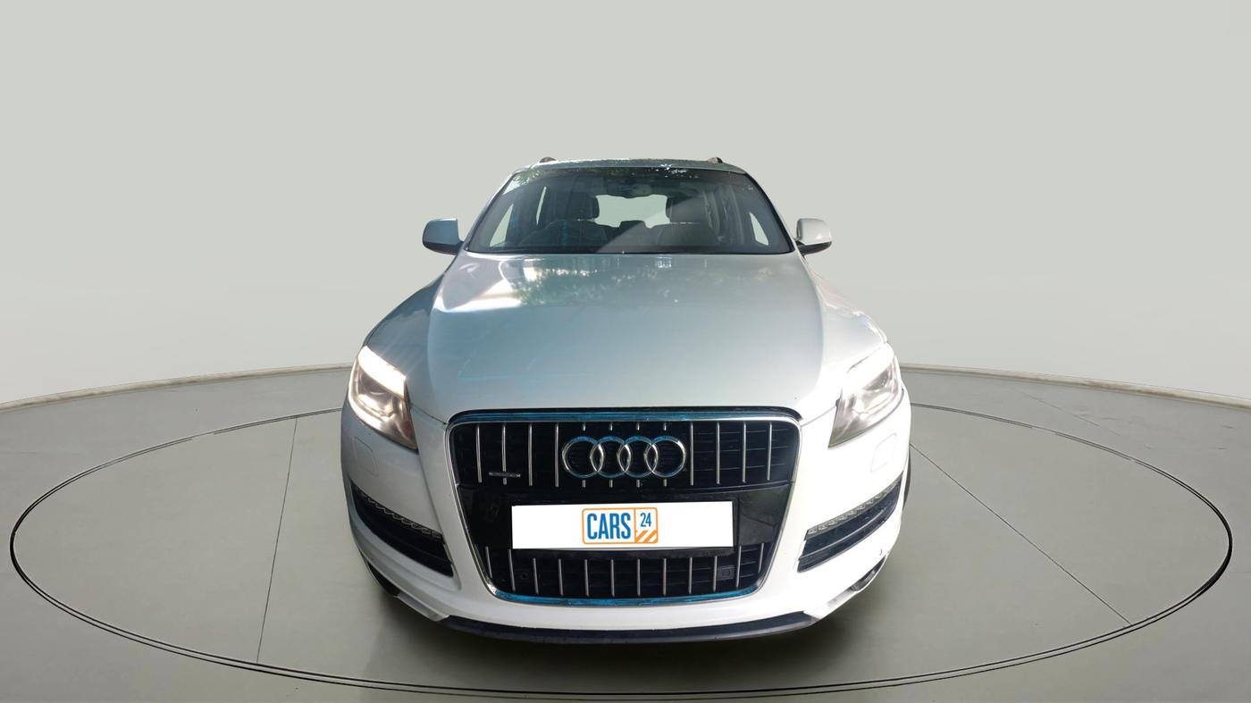 2010 Audi Q7 4.2 TDI QUATTRO, Diesel, Automatic, 1,35,799 km, exterior