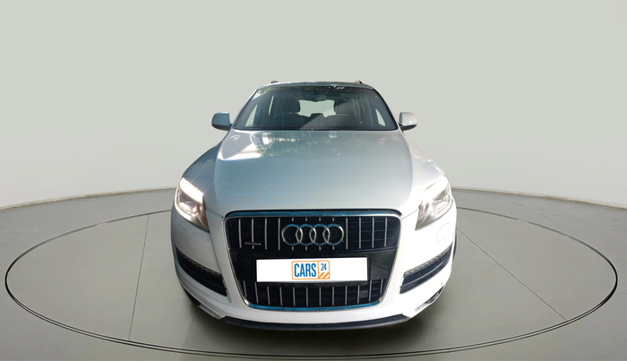 2010 Audi Q7 4.2 TDI QUATTRO, Diesel, Automatic, 1,35,799 km, exterior
