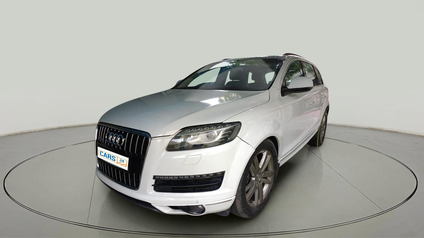 2010 Audi Q7 4.2 TDI QUATTRO, Diesel, Automatic, 1,35,799 km, exterior
