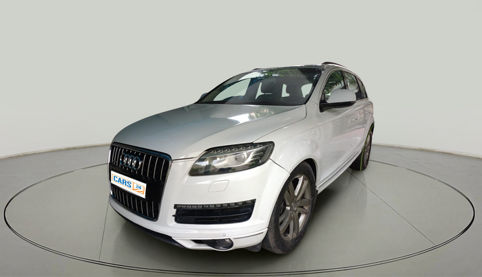 2010 Audi Q7 4.2 TDI QUATTRO, Diesel, Automatic, 1,35,799 km, exterior