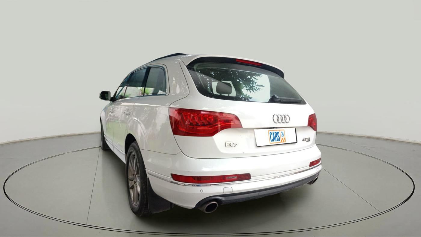 2010 Audi Q7 4.2 TDI QUATTRO, Diesel, Automatic, 1,35,799 km, exterior
