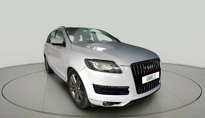 2010 Audi Q7 4.2 TDI QUATTRO, Diesel, Automatic, 1,35,799 km, exterior