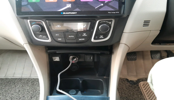 2017 Maruti Ciaz VDI+ SHVS, Diesel, Manual, 73,392 km, interior