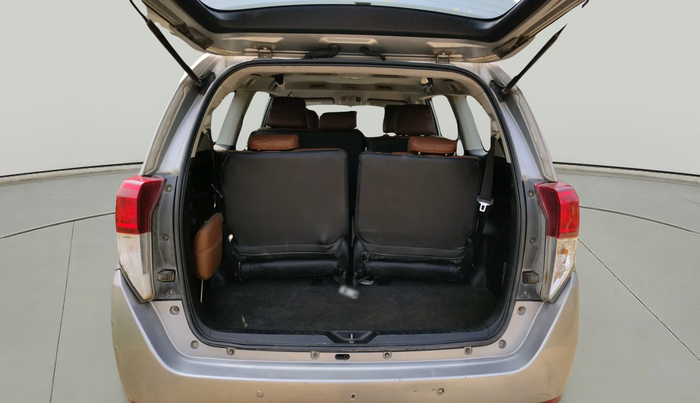 2016 Toyota Innova Crysta 2.8 GX AT 8 STR, Diesel, Automatic, 1,51,690 km, exterior