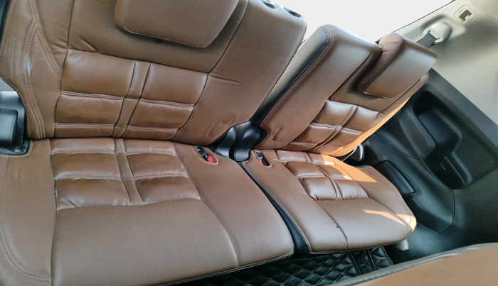 2016 Toyota Innova Crysta 2.8 GX AT 8 STR, Diesel, Automatic, 1,51,690 km, interior