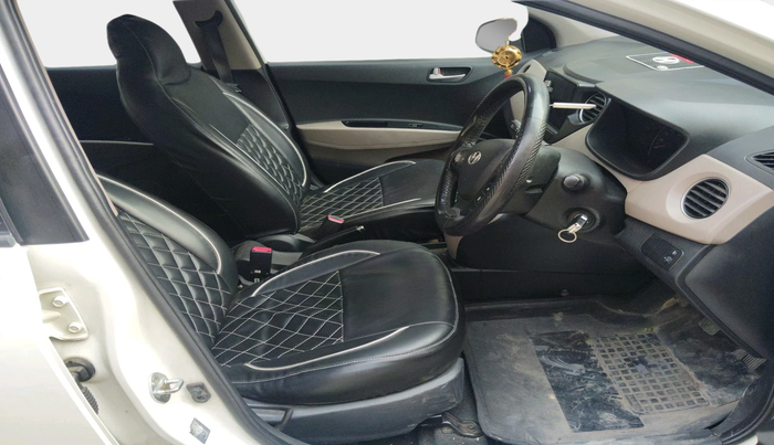 2015 Hyundai Grand i10 SPORTZ 1.1 CRDI, Diesel, Manual, 97,256 km, interior