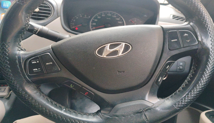 2015 Hyundai Grand i10 SPORTZ 1.1 CRDI, Diesel, Manual, 97,256 km, interior