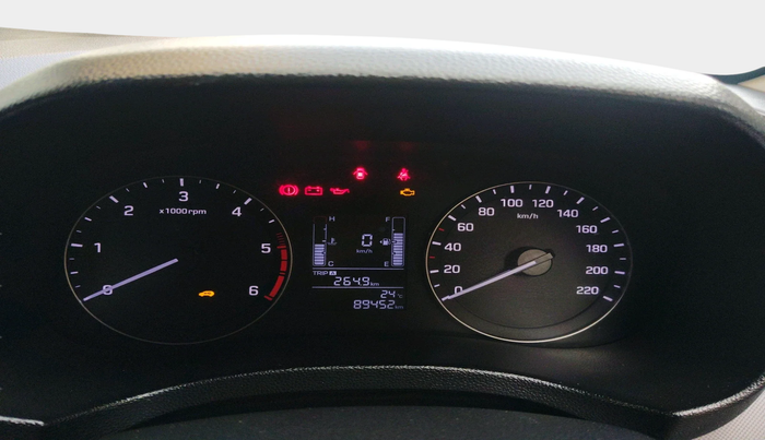 2018 Hyundai Creta SX 1.6 DIESEL DUAL TONE, Diesel, Manual, 89,452 km, interior