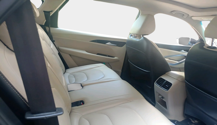 2021 MG HECTOR SHARP 1.5 PETROL CVT, Petrol, Automatic, 1,25,579 km, interior