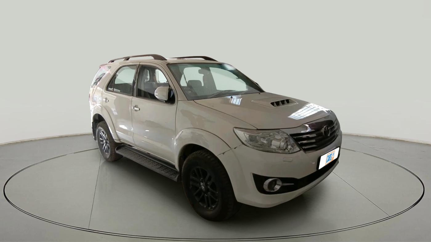 2013 Toyota Fortuner 3.0 4X4 MT, Diesel, Manual, 1,67,612 km, exterior