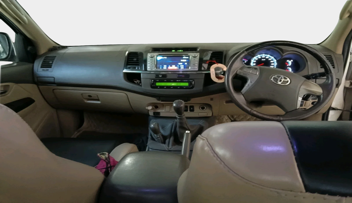 2013 Toyota Fortuner 3.0 4X4 MT, Diesel, Manual, 1,67,612 km, interior