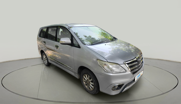 2014 Toyota Innova 2.5 ZX 7 STR, Diesel, Manual, 1,49,543 km, exterior