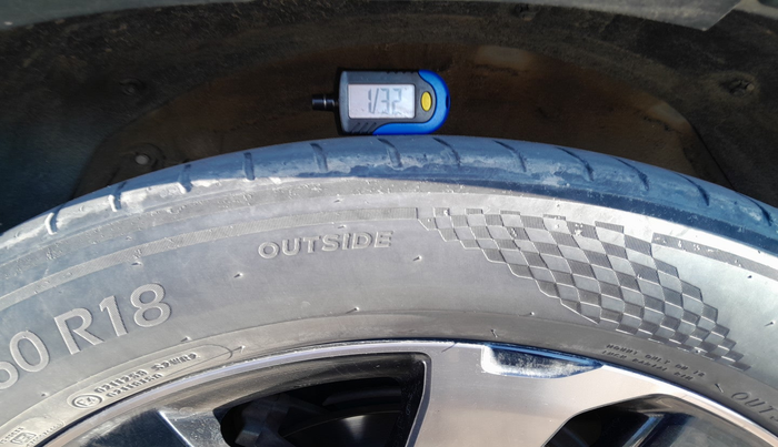 2019 Toyota Lexus NX Hybrid, Hybrid, Automatic, 1,06,702 km, tyre