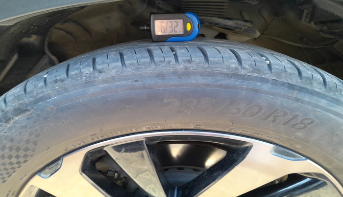 2019 Toyota Lexus NX Hybrid, Hybrid, Automatic, 1,06,702 km, tyre