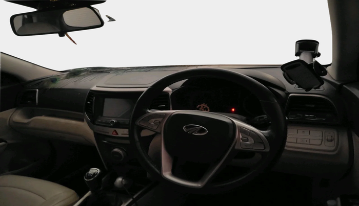 2020 Mahindra XUV300 W8 1.5 DIESEL, Diesel, Manual, 47,614 km, interior