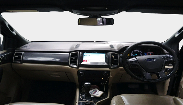 2017 Ford Endeavour TITANIUM 3.2 4X4 AT, Diesel, Automatic, 2,14,514 km, interior