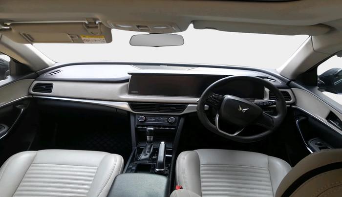 2022 Mahindra XUV700 AX 5 D AT 5 STR, Diesel, Automatic, 56,559 km, interior