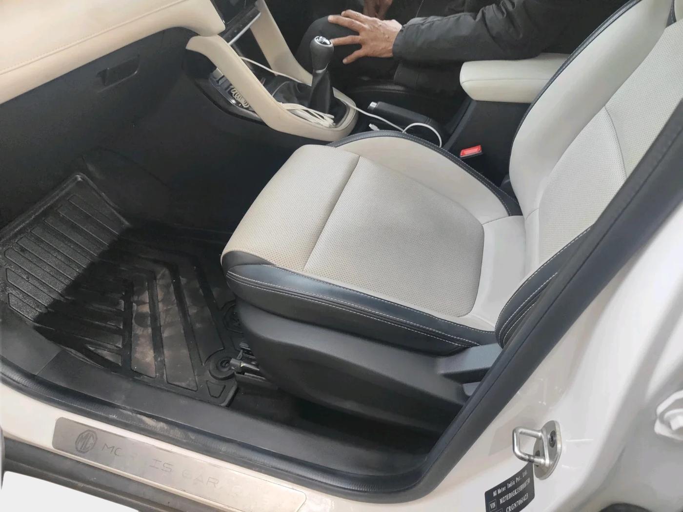 2022 MG ASTOR SMART EX 1.5 MT, Petrol, Manual, 14,895 km, interior