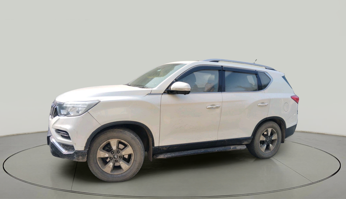 2019 Mahindra ALTURAS G4 4WD AT, Diesel, Automatic, 1,61,315 km, exterior
