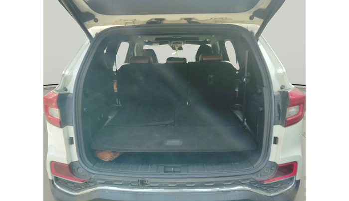 2019 Mahindra ALTURAS G4 4WD AT, Diesel, Automatic, 1,61,315 km, exterior