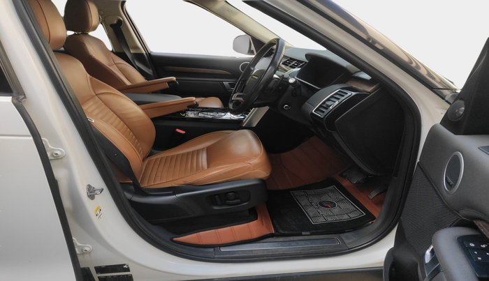 2018 Landrover Discovery HSE Si6 PETROL, Petrol, Automatic, 93,470 km, interior